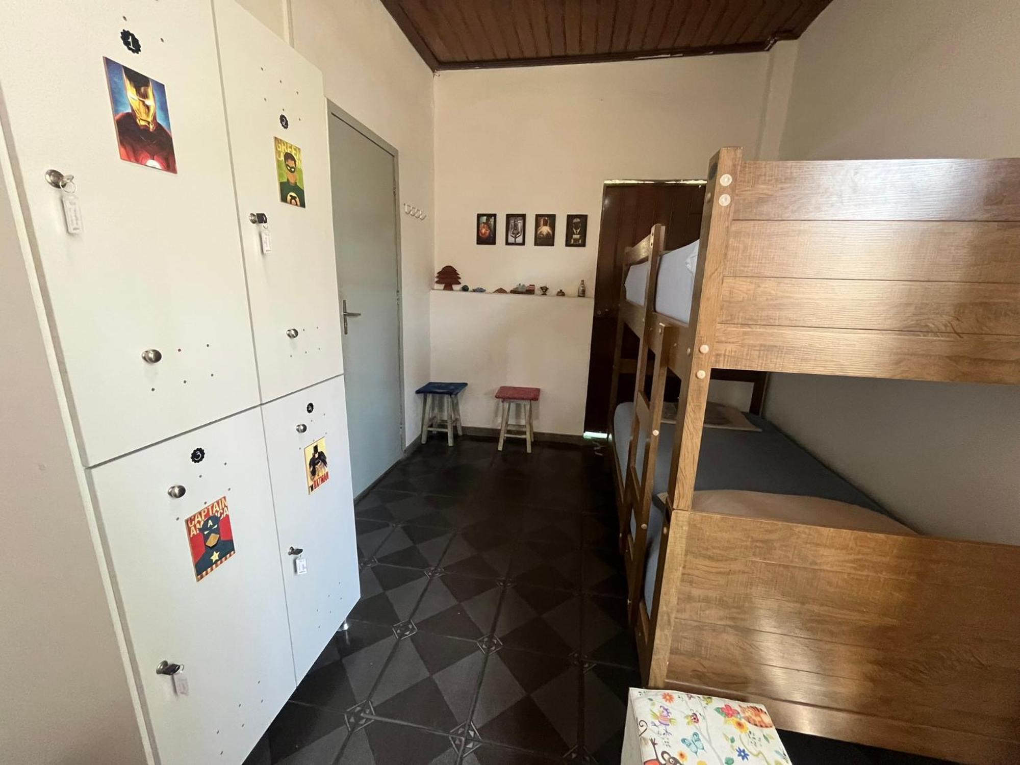 Cama em Dormitório com 4 Camas
