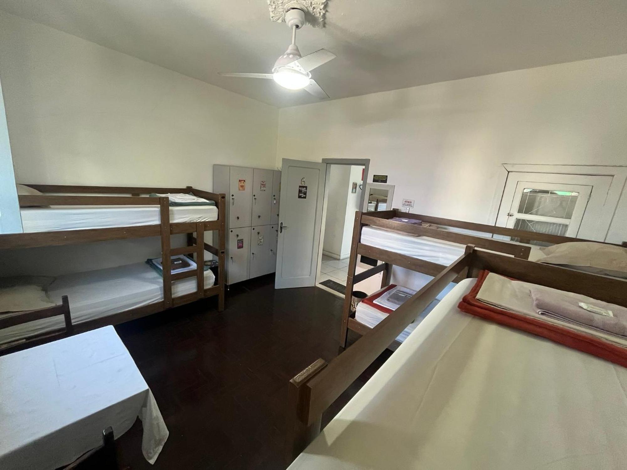 Cama de Solteiro em Dormitório Masculino
